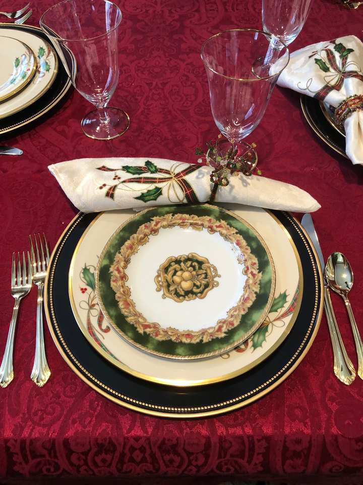 Dining area, berry vine pattern china, neutral linen table cloth, soft sunlight, organic festive decor.