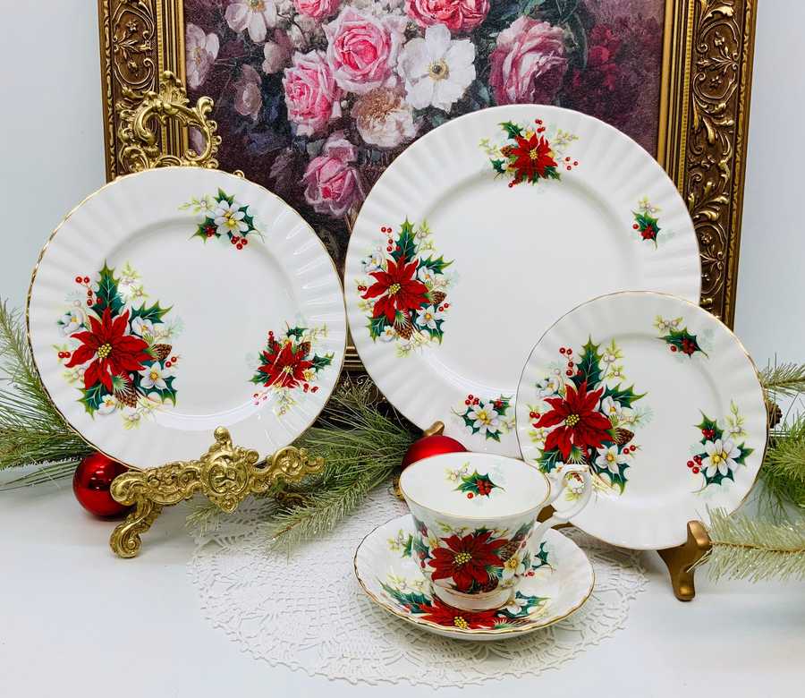 Playful christmas china pattern featuring an illustrated gingerbread house and sweet candy motifs.