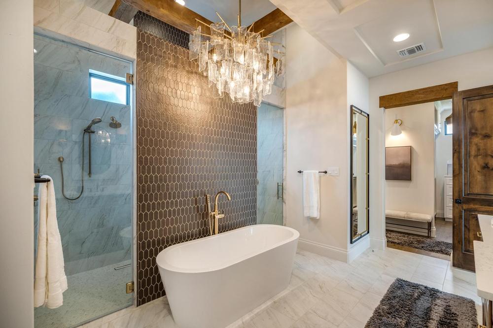 40 Bathroom Design Trends for a Spa-Like Retreat