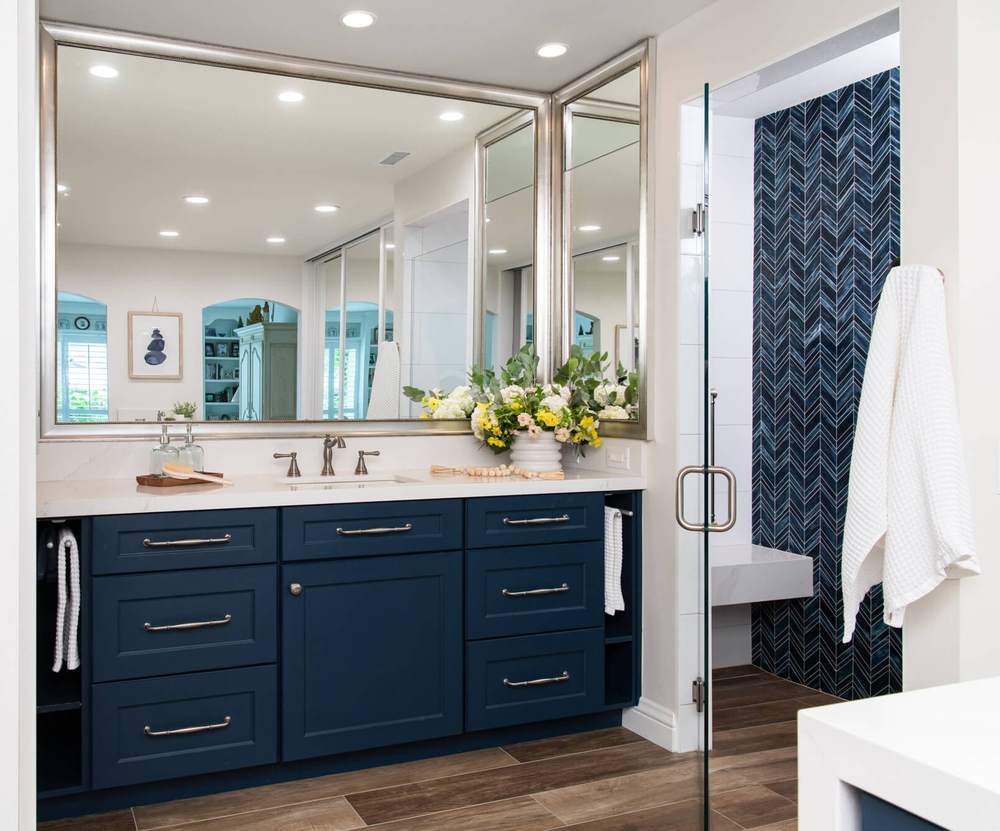 Bathroom design featuring matte black shower frames and plumbing fixtures against white subway tiles.