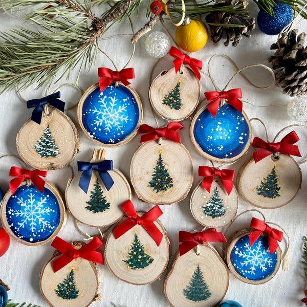 40 DIY Wood Slice Christmas Ornaments for Rustic Decor