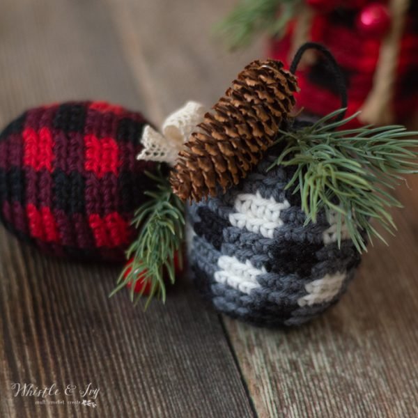 40 DIY Christmas Tree Balls for a Stunning Holiday Tree