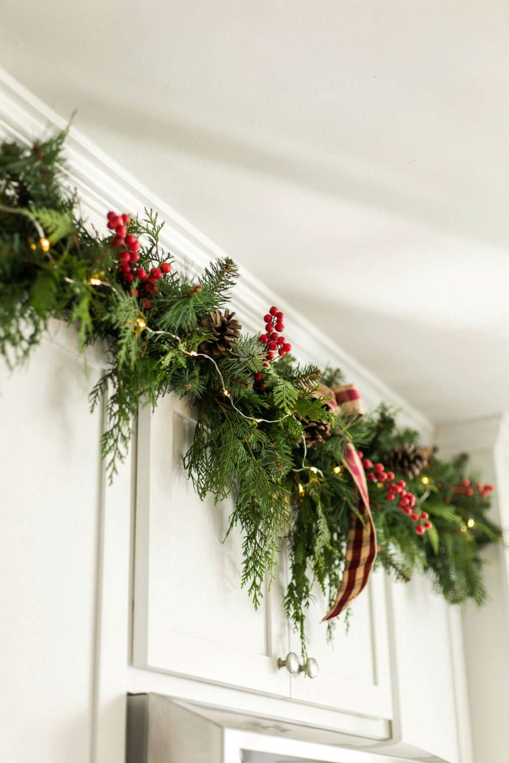 38 Christmas Kitchen Decorating Ideas for a Festive Home